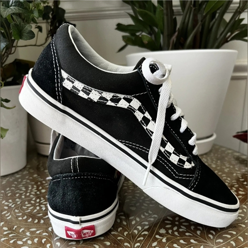 Vans Old Skool Checker Floral Low Top Womens Black Suede Sneakers Shoes Size 7.5